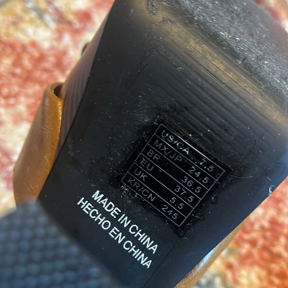 Forever 21 Brown Strappy High Platform Sandals size 7.5 - Picture 12 of 13